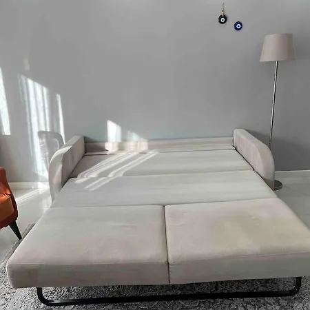 Seaside Cosy Flat With A Balcony * 이스탄불