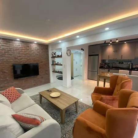 아파트 Seaside Cosy Flat With A Balcony 이스탄불