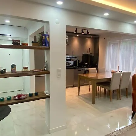 Daire Seaside Cosy Flat With A Balcony *