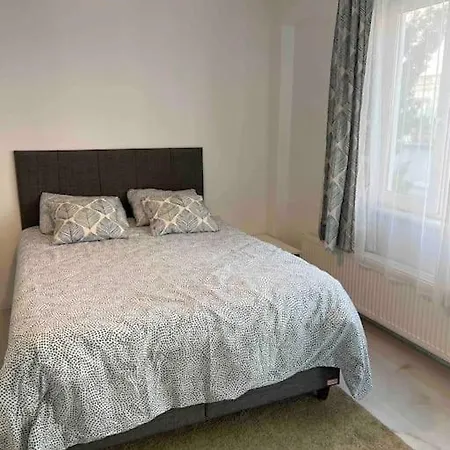 Seaside Cosy Flat With A Balcony Daire